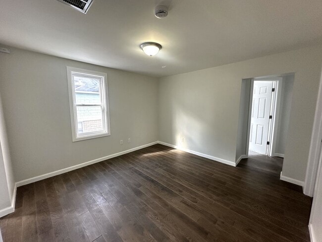 Foto del edificio - 21 Talmage Ave