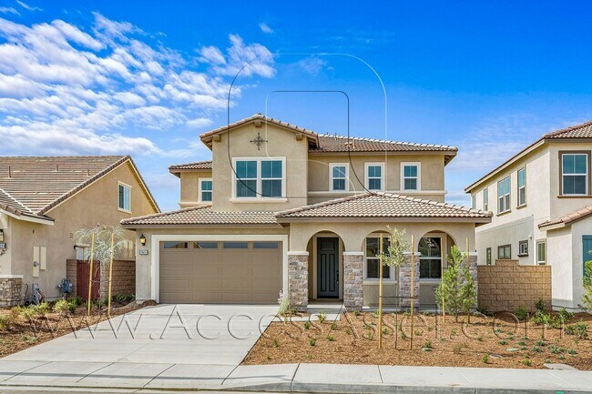 Building Photo - Dream Home With 4 Bed/3 Bath In Heritage L...