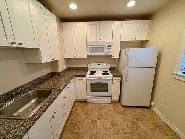 Foto del edificio - WESTLING RAINIER AVE S