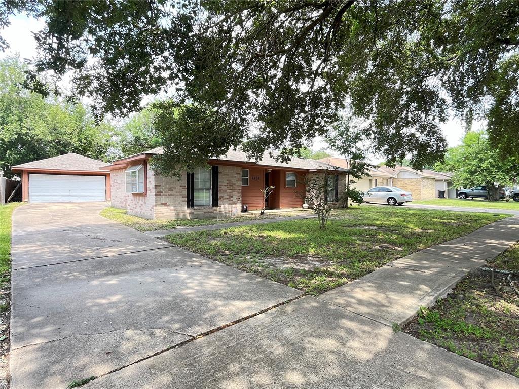 Primary Photo - 6902 Feather Creek Dr