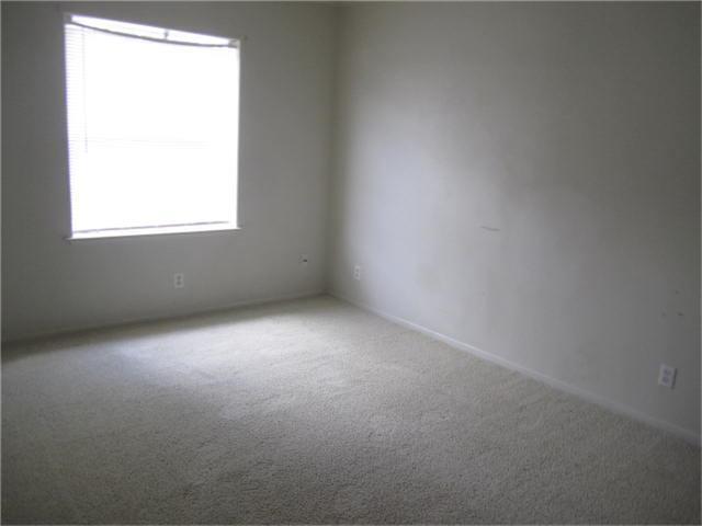 Foto del edificio - 21406 Sweet Grass Ln
