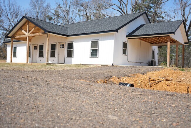 Building Photo - 64 Ted Gran Ln