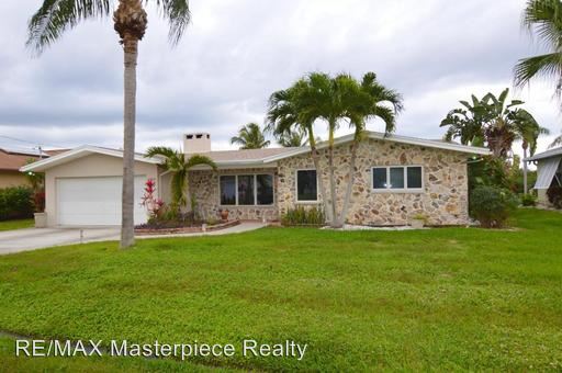 Building Photo - 1225 SE Coral Reef St