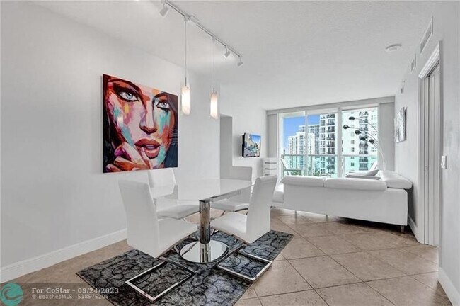 Foto del edificio - 350 SE 2nd St