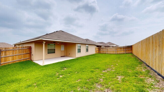 Foto del edificio - 2 WEEKS FREE RENT + $1,750 A MONTH!