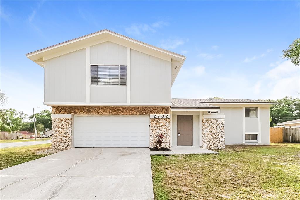 Foto principal - 2902 Ripplewood Dr