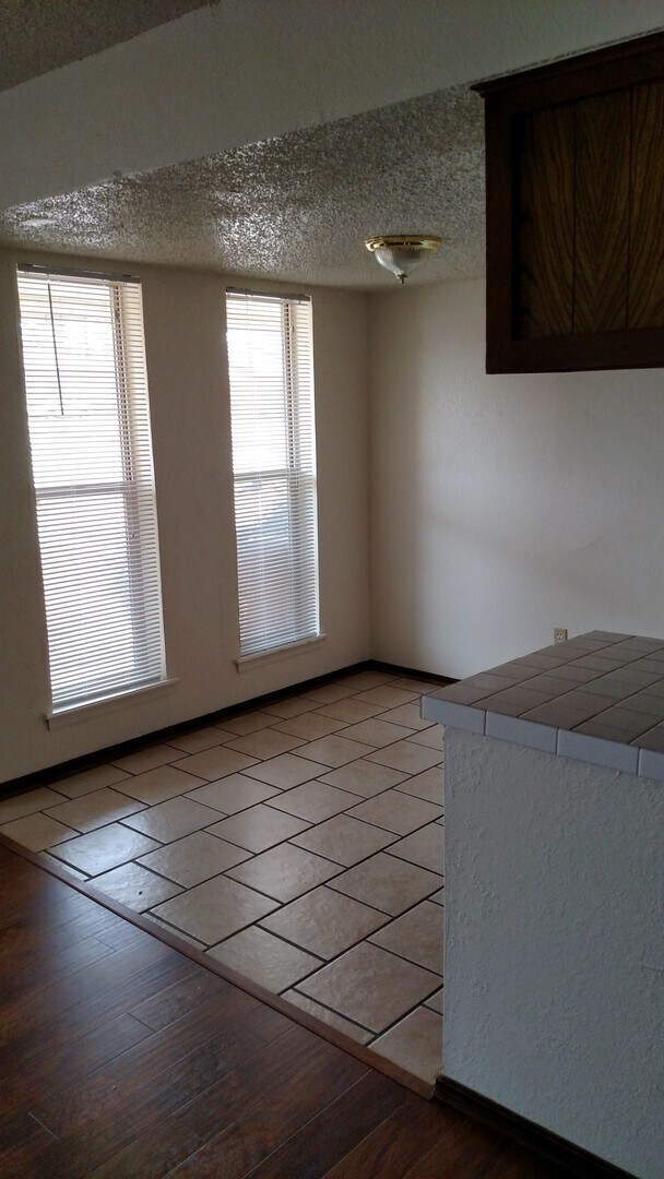 Foto del edificio - 1012-1014 N 5th