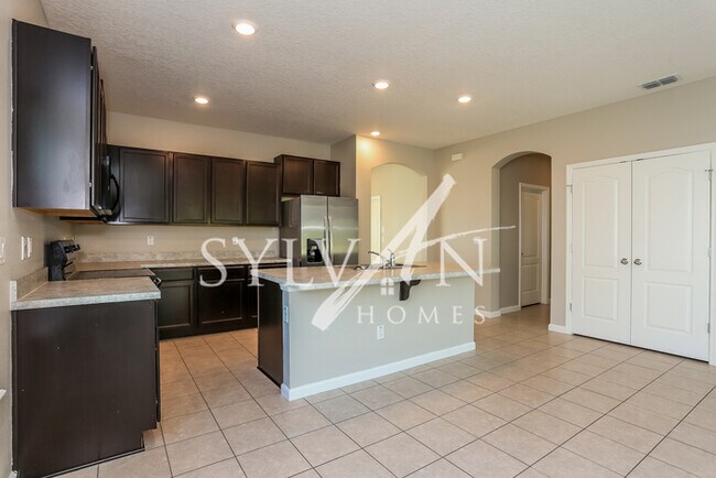 You will love this cute 3 bedroom 2 bath h... - 4