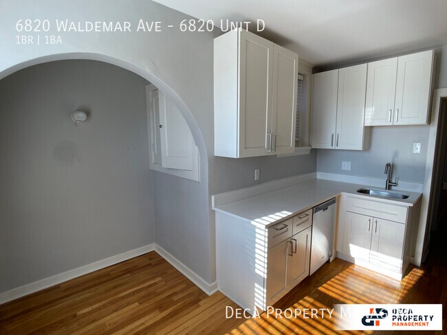 Building Photo - 1 Bedroom Apartment