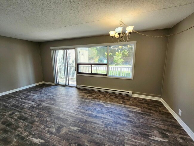Building Photo - 155 Mystery Lake Dr