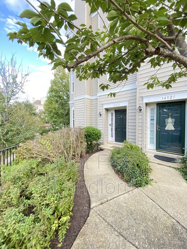 Foto principal - 14523 Hampshire Hall Ct