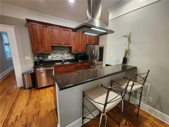Building Photo - 259 14th St NE