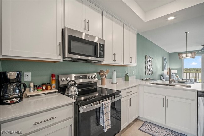 Building Photo - 15285 Grn Acrs Ave