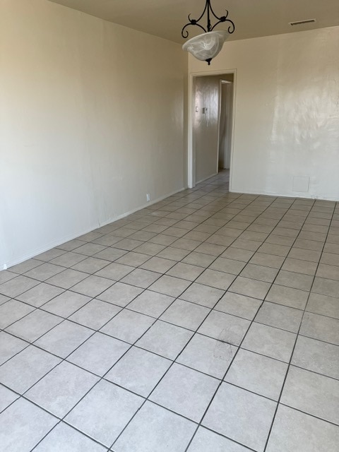Living Room - 1019 W Century Blvd