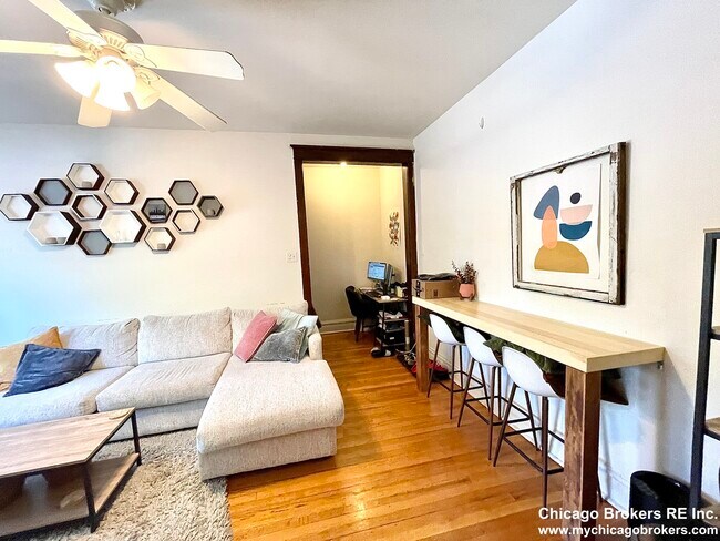 Foto del edificio - 4210 N Clark St