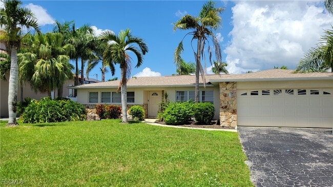 Building Photo - 5638 Riverside Dr