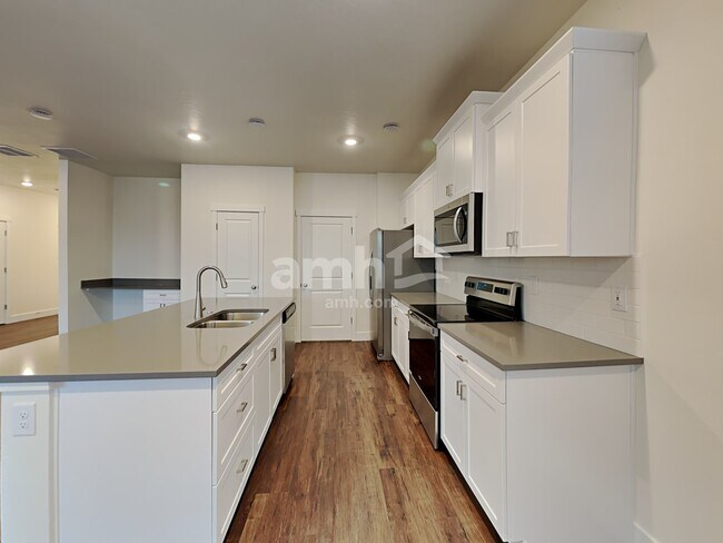 Foto del edificio - 2731 Hot Cider Avenue