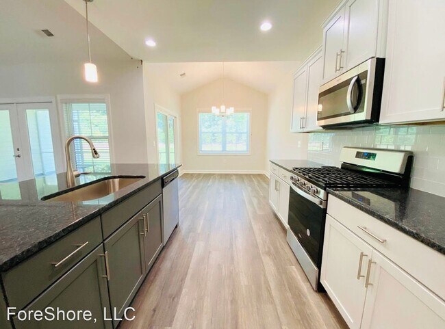 Building Photo - 3 br, 2 bath House - 377 Station Parkway