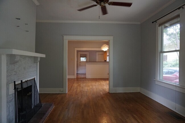 Building Photo - 2086 Lee Pl
