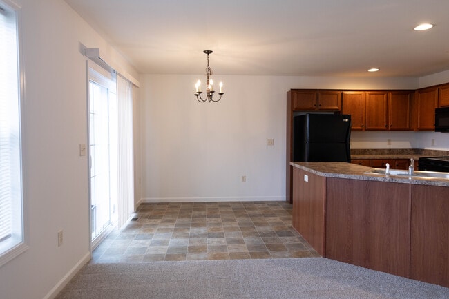 Building Photo - 44 Bethlehem Ln
