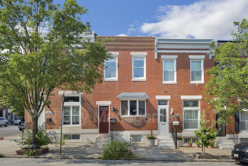 Primary Photo - 3802 Hudson St
