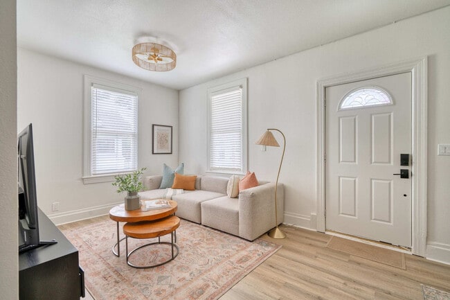 Foto del edificio - 4128 N Montana Ave