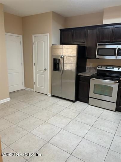 Building Photo - 3677 Hartsfield Forest Cir