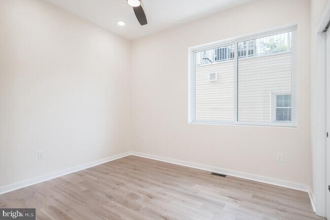 Foto del edificio - 934 S 5th St