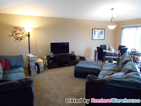 Building Photo - 2818 Kenosha Dr NW