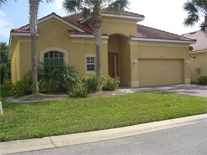 Primary Photo - 9225 Estero River Cir