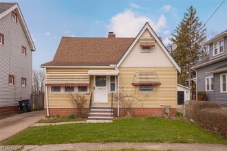 Building Photo - 12010 Longmead Ave