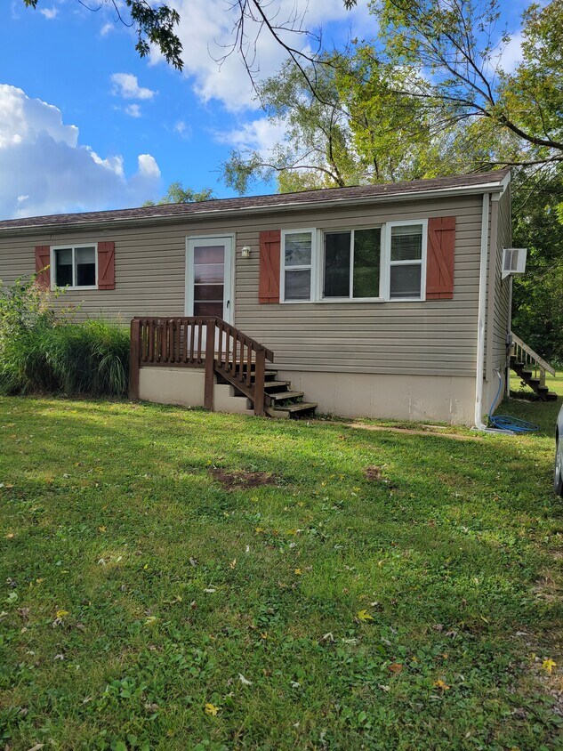 Primary Photo - 211 Cool Valley Dr