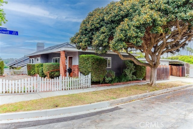 Primary Photo - 1357 1st St