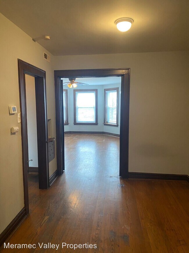 Building Photo - 5709 S Broadway