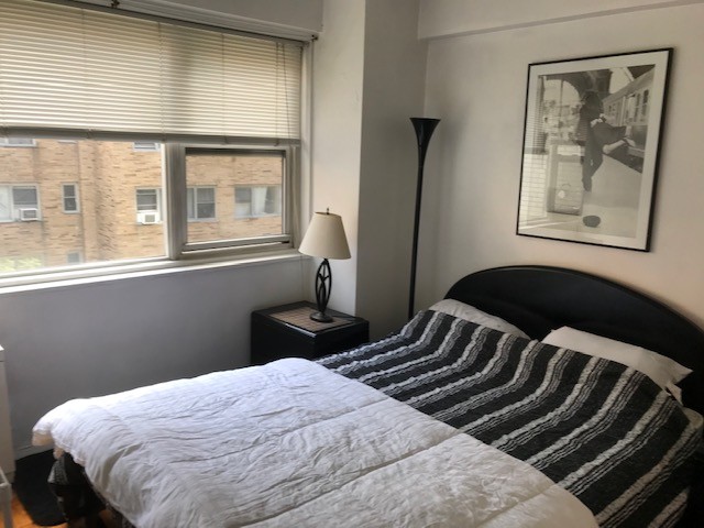Foto del edificio - 321 E 48th St