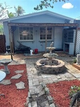 Building Photo - 729 NE 2nd Ct