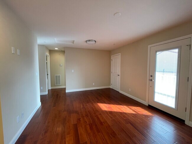 Building Photo - 3573 Christensen Ln