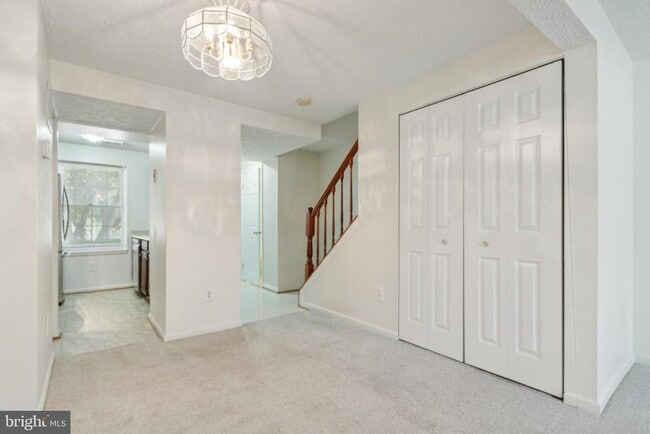 Building Photo - 8483 Aurora Ct