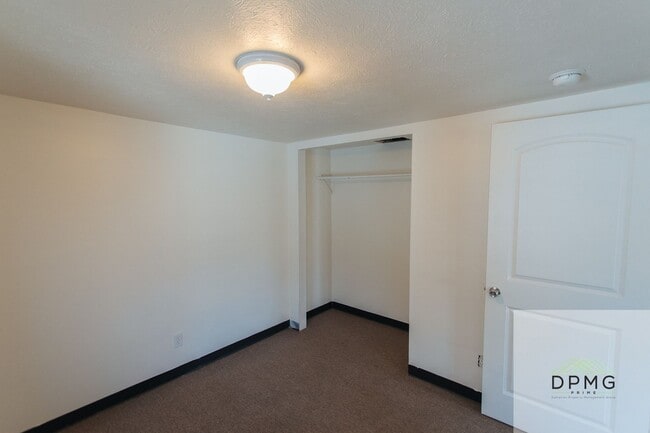 Building Photo - 1128 Platt St