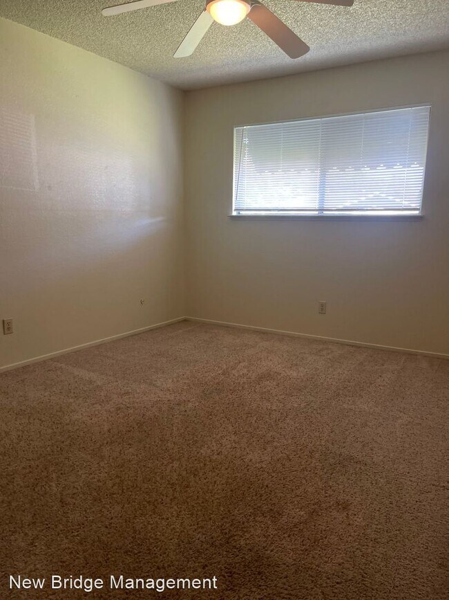 Building Photo - 3 br, 2 bath House - 2424 Meadow Rue Drive