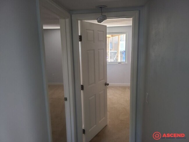 Foto del edificio - Charming 2-Bedroom Residence in the Heart of North Bakersfield