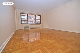 Building Photo - 420 E 55th St