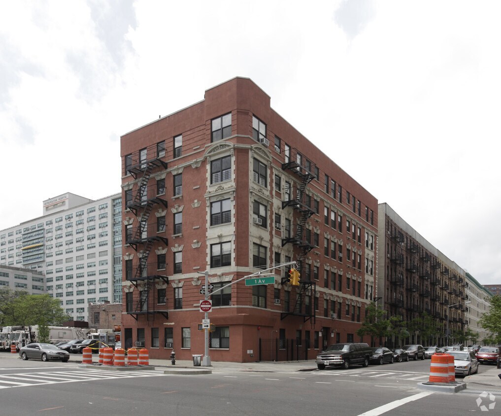 1949-1951 1st Ave - 1949 1st Ave
