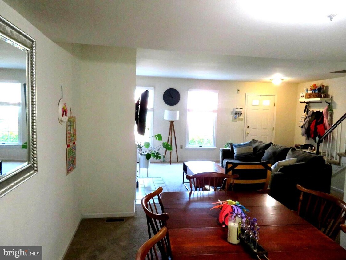 Primary Photo - 5400 Wissahickon Ave
