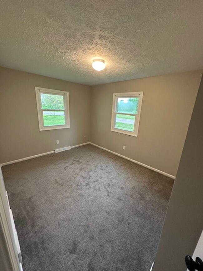 Building Photo - 3BD 1.5BA House in Uniontown (Lake LSD)
