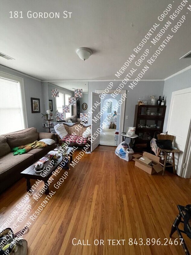 Primary Photo - 181 Gordon St