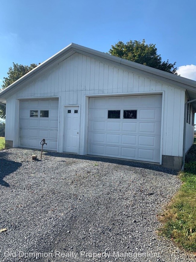 Building Photo - 3 br, 2 bath House - 6811 Cross Keys Road