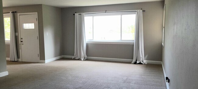 Foto del edificio - 3 bedroom 2 bath home in the desirable Belvoir Area in Chattanooga