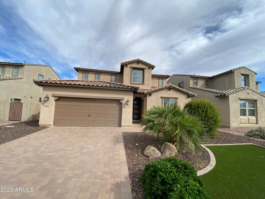 Foto principal - 3386 E Tiffany Ct