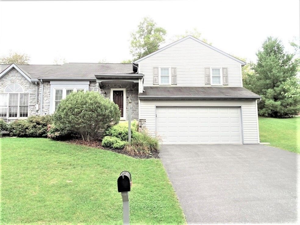 Foto principal - 19 Wade Dr
